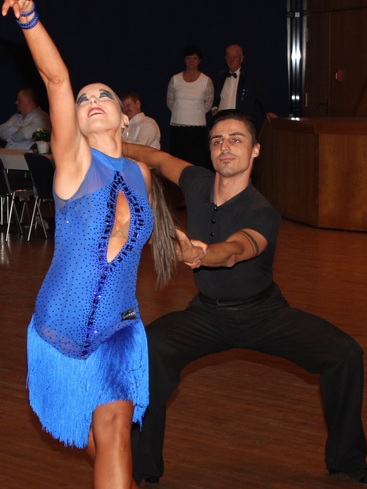 Saskia Maria Skupin und Jean-Pierre Yöndemli, Sieger beim Turnier um die Krönungspokale in Neuhofen, Hauptgruppe A Latein, TC Fohlenweide Mutterstadt (Foto Walter Ast)